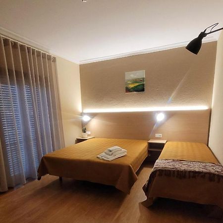 Ferrinho Hotell Guarda Eksteriør bilde