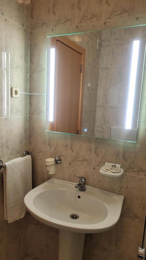 Ferrinho Hotell Guarda Eksteriør bilde
